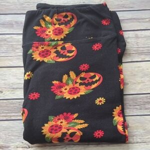 LuLaRoe Women's TC Black Leggings with Halloween Floral Design